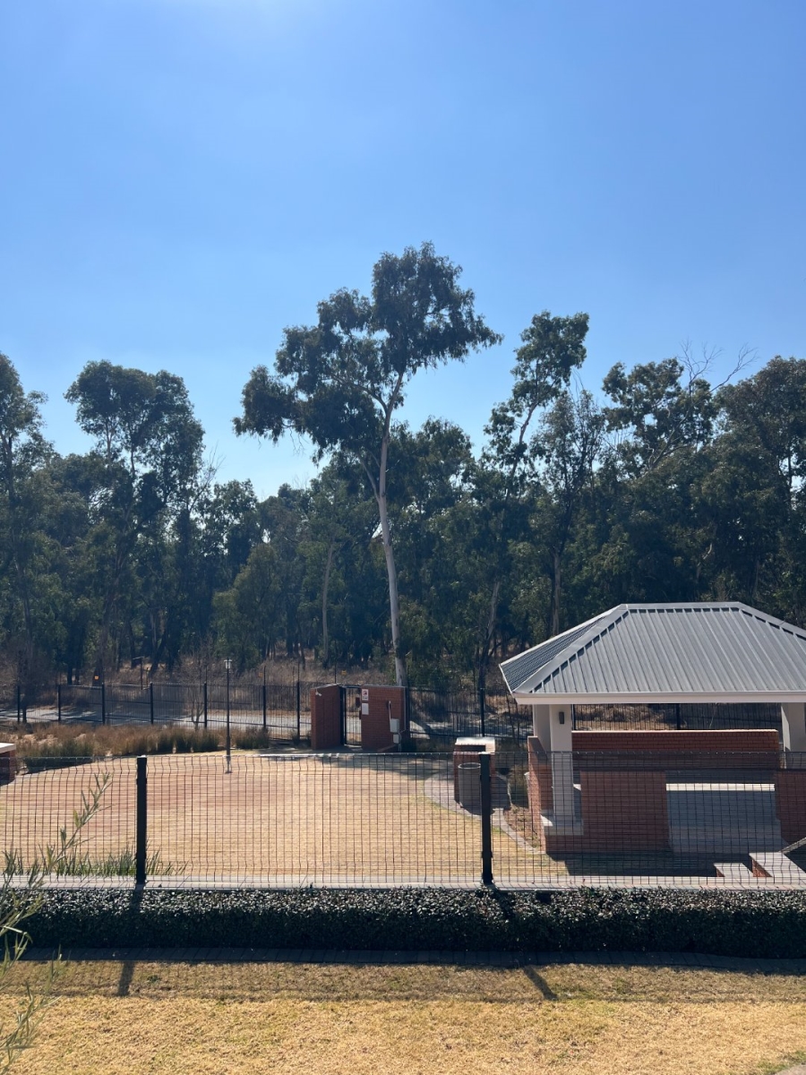 To Let 1 Bedroom Property for Rent in Modderfontein Gauteng
