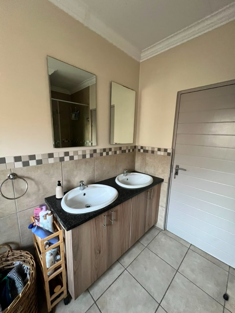 3 Bedroom Property for Sale in Equestria Gauteng