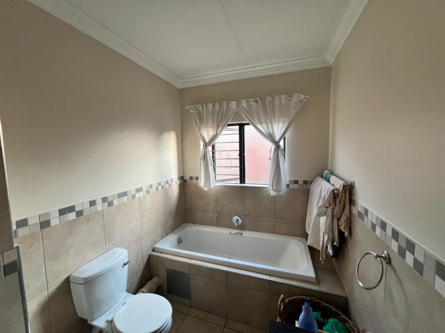 3 Bedroom Property for Sale in Equestria Gauteng