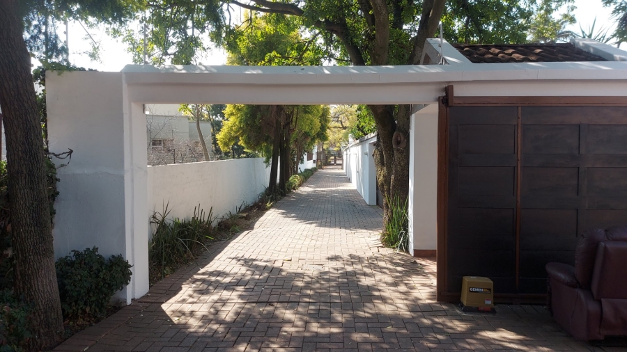 To Let 3 Bedroom Property for Rent in Brooklyn Gauteng