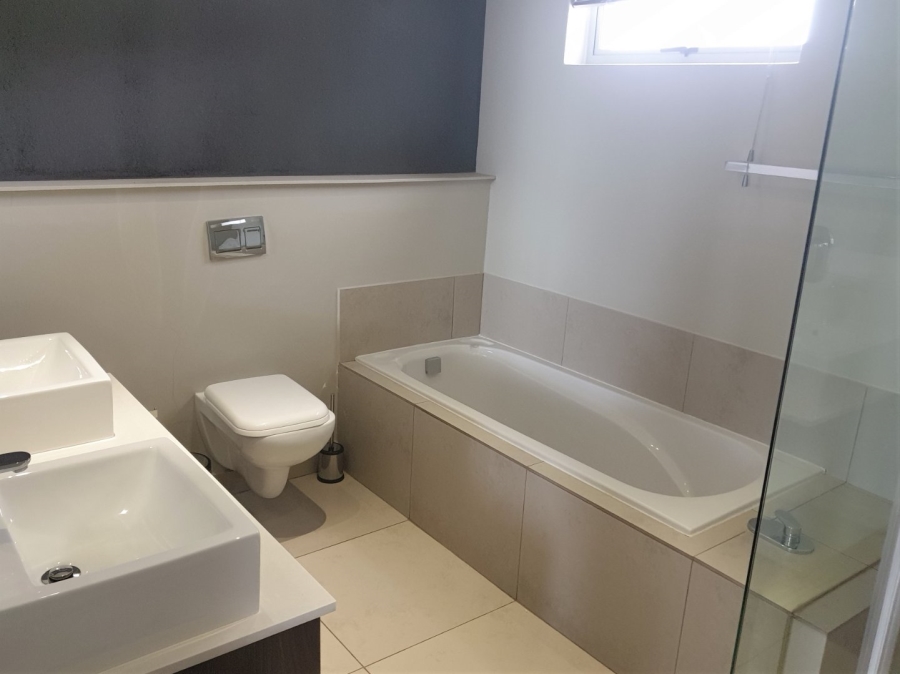To Let 2 Bedroom Property for Rent in Atholl Gauteng