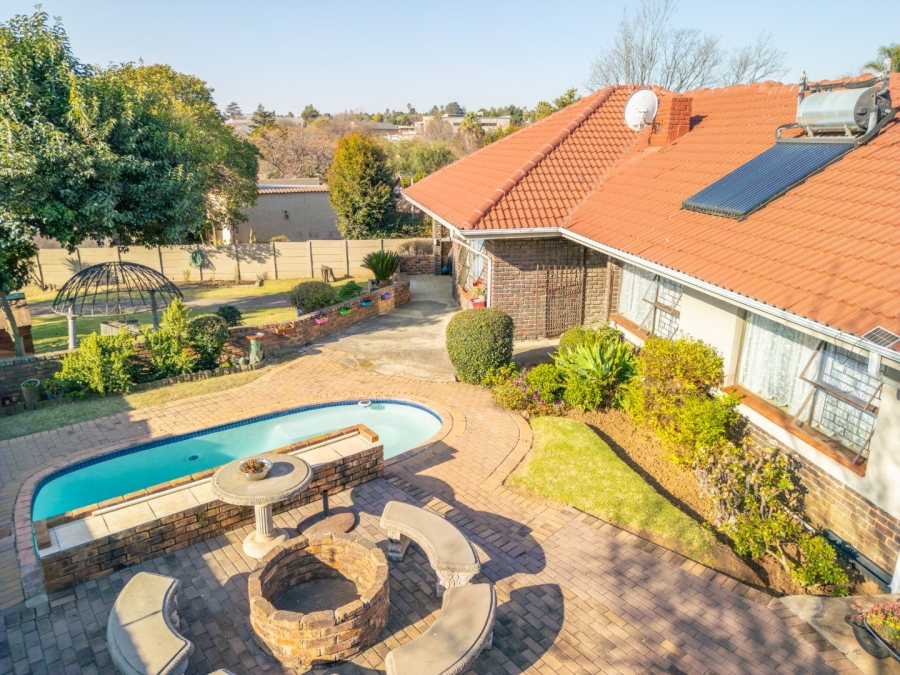 3 Bedroom Property for Sale in Eastleigh Gauteng