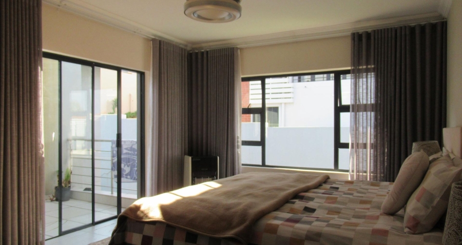 4 Bedroom Property for Sale in Northcliff Gauteng
