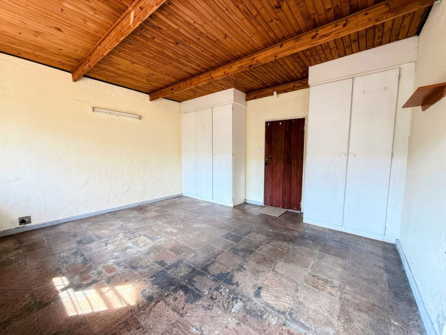 4 Bedroom Property for Sale in Annlin Gauteng