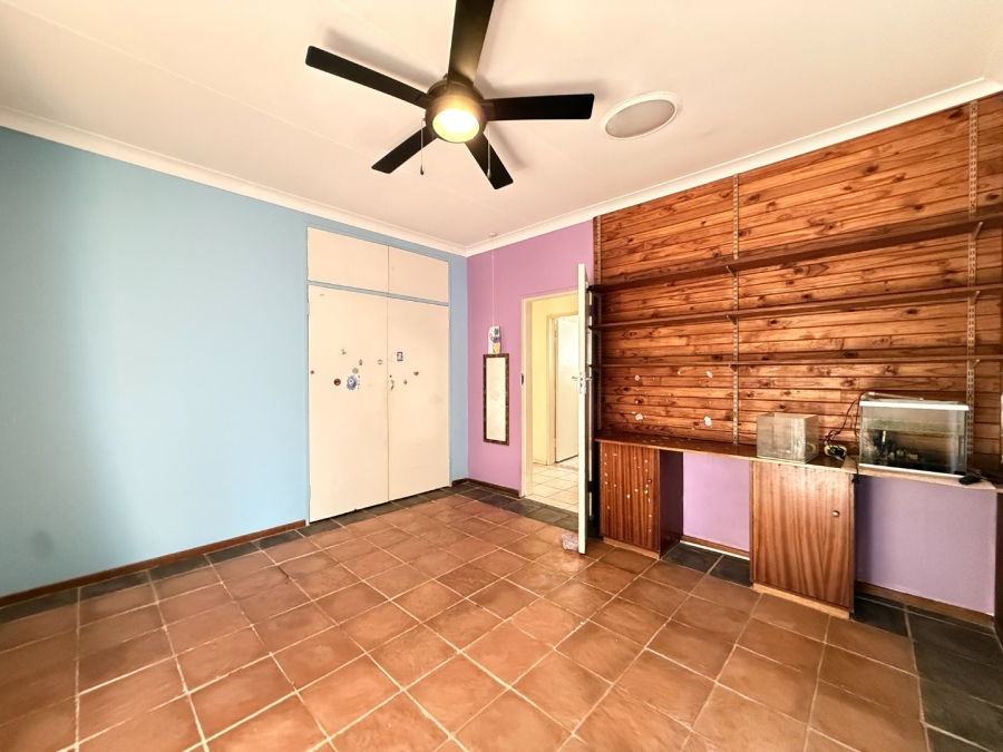 4 Bedroom Property for Sale in Annlin Gauteng