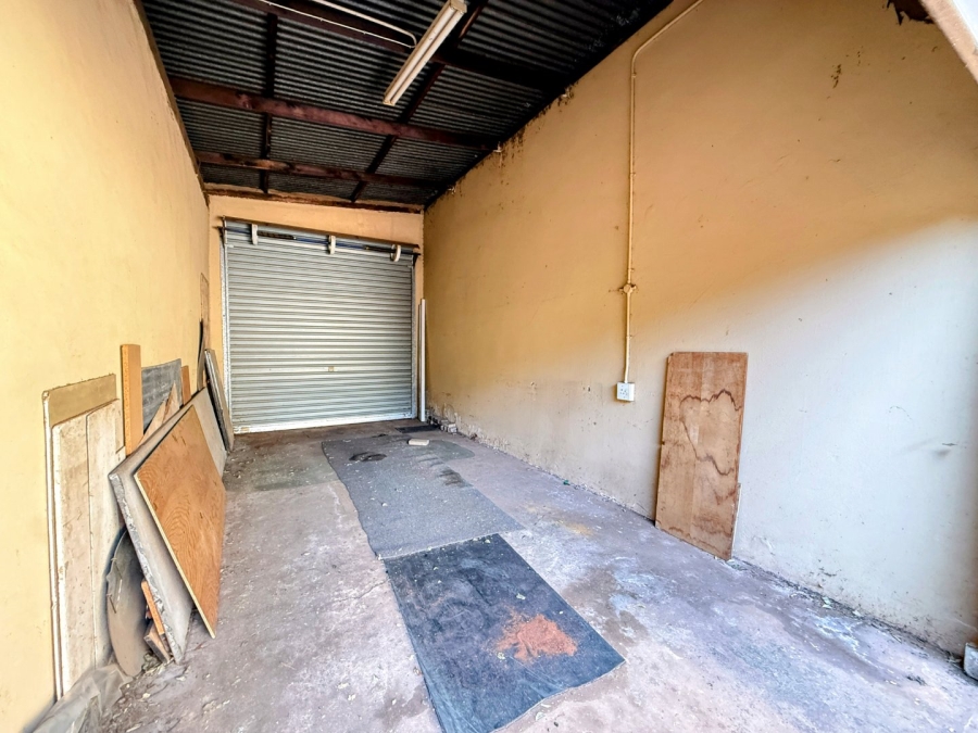 4 Bedroom Property for Sale in Annlin Gauteng