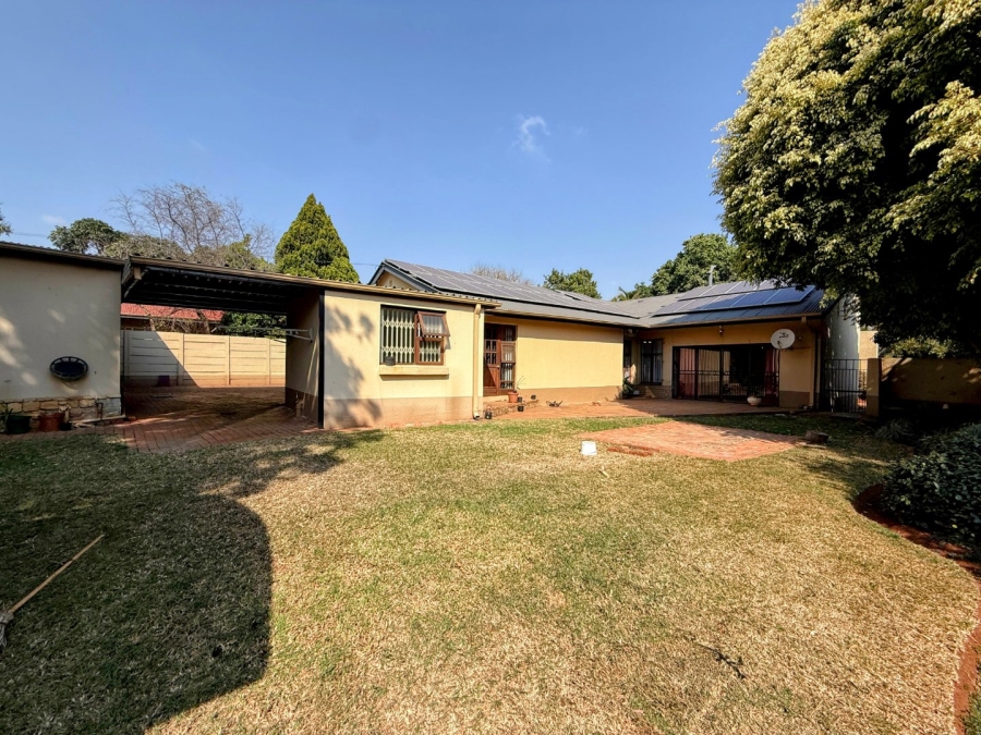 4 Bedroom Property for Sale in Annlin Gauteng