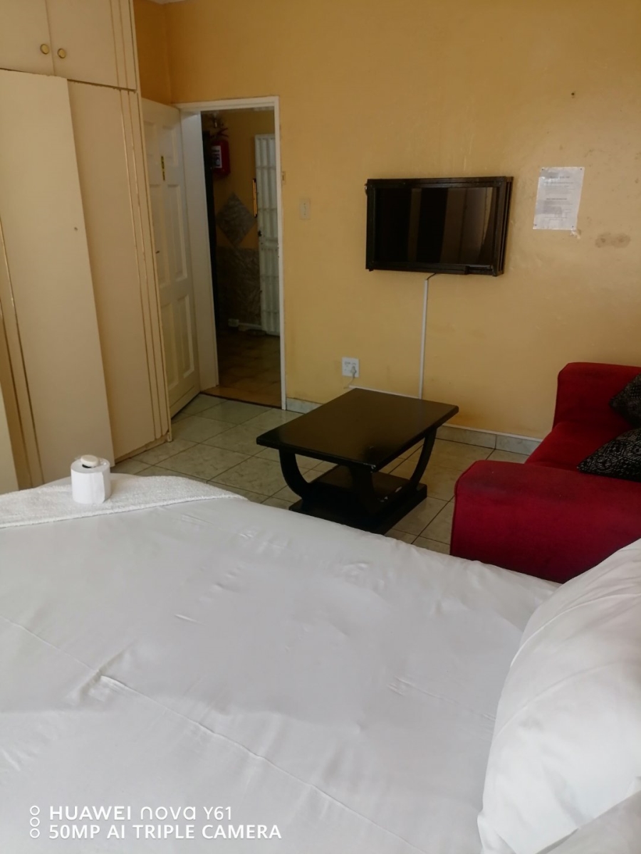 10 Bedroom Property for Sale in Troyeville Gauteng
