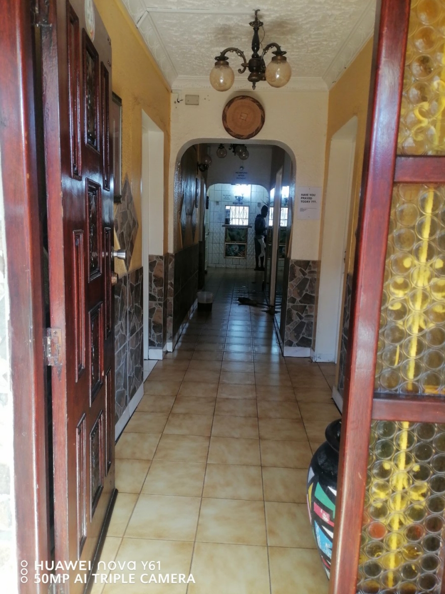 10 Bedroom Property for Sale in Troyeville Gauteng
