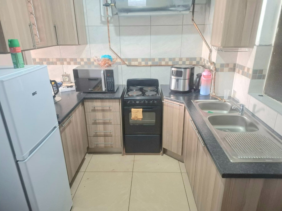 To Let 2 Bedroom Property for Rent in Pretoria Central Gauteng