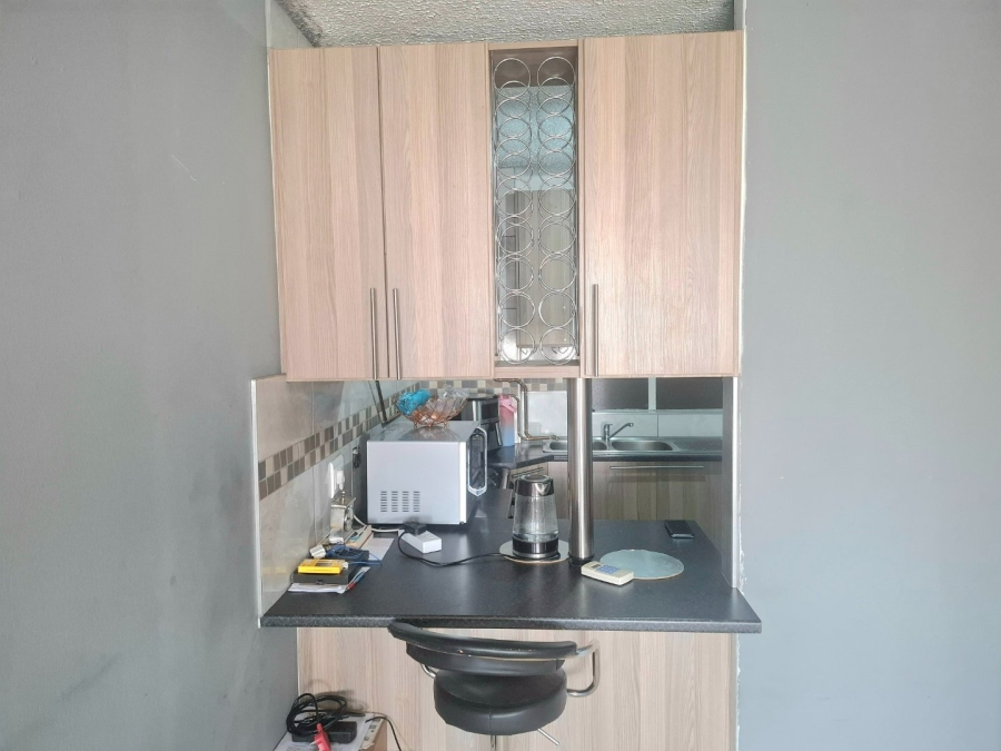 To Let 2 Bedroom Property for Rent in Pretoria Central Gauteng