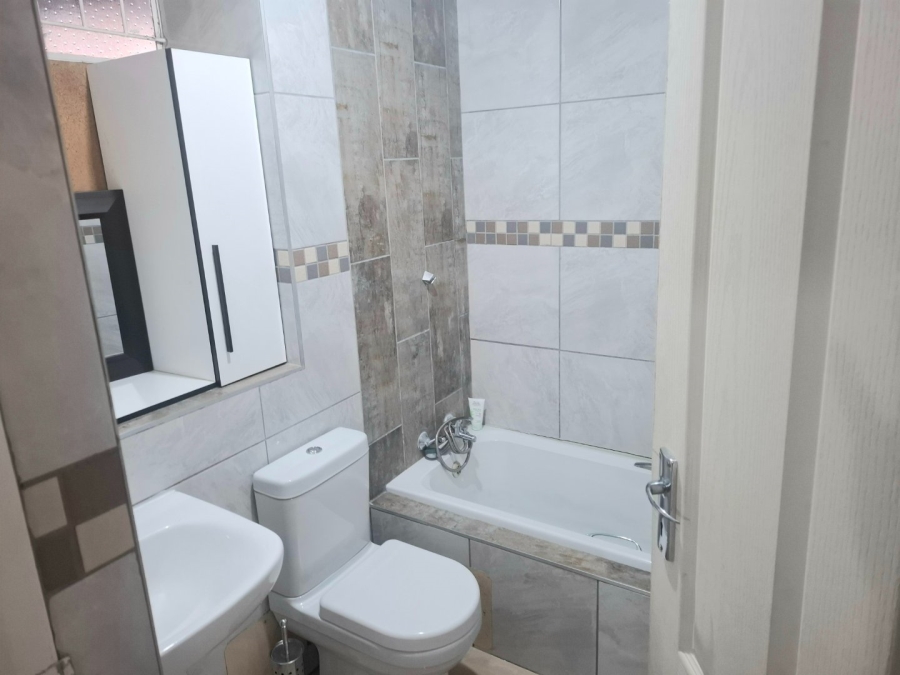 To Let 2 Bedroom Property for Rent in Pretoria Central Gauteng