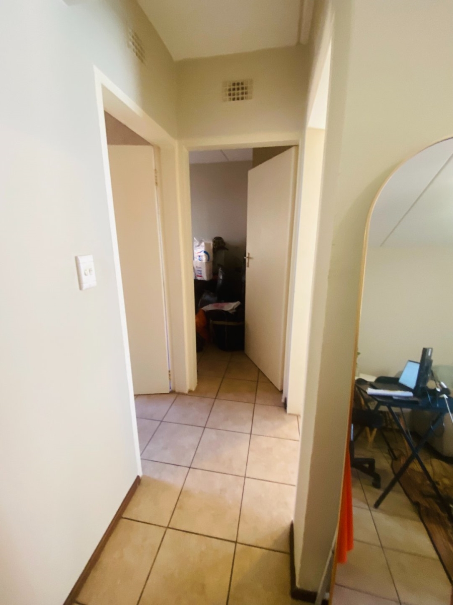 2 Bedroom Property for Sale in Noordwyk Gauteng