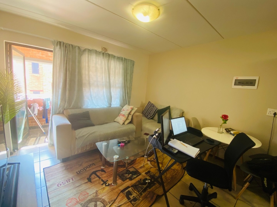 2 Bedroom Property for Sale in Noordwyk Gauteng