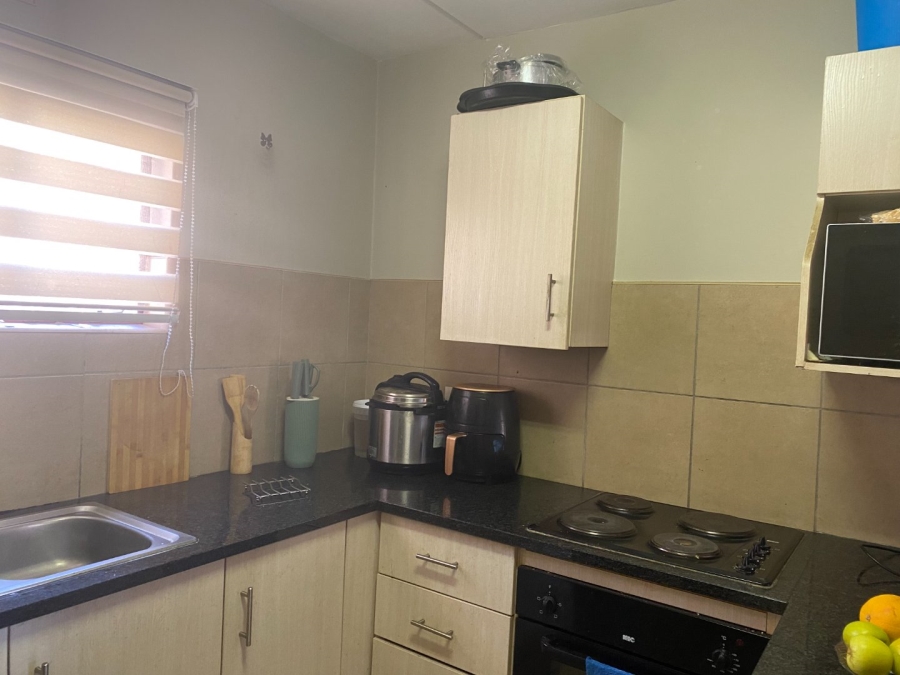2 Bedroom Property for Sale in Noordwyk Gauteng