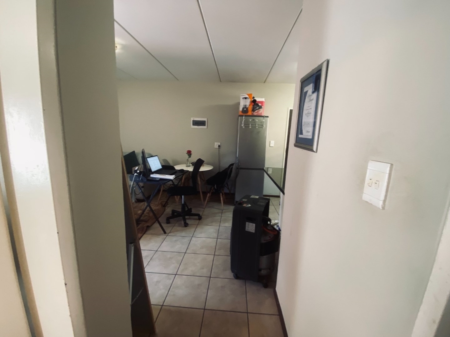 2 Bedroom Property for Sale in Noordwyk Gauteng