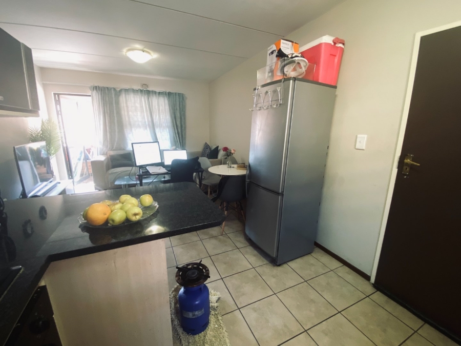 2 Bedroom Property for Sale in Noordwyk Gauteng