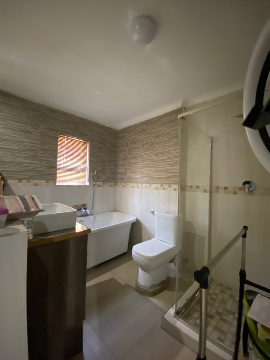 3 Bedroom Property for Sale in Sharon Park Gauteng