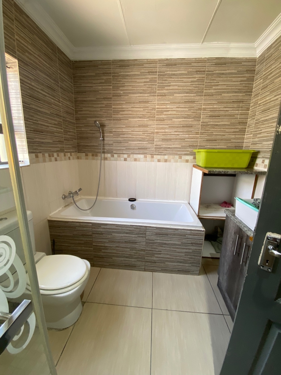 3 Bedroom Property for Sale in Sharon Park Gauteng