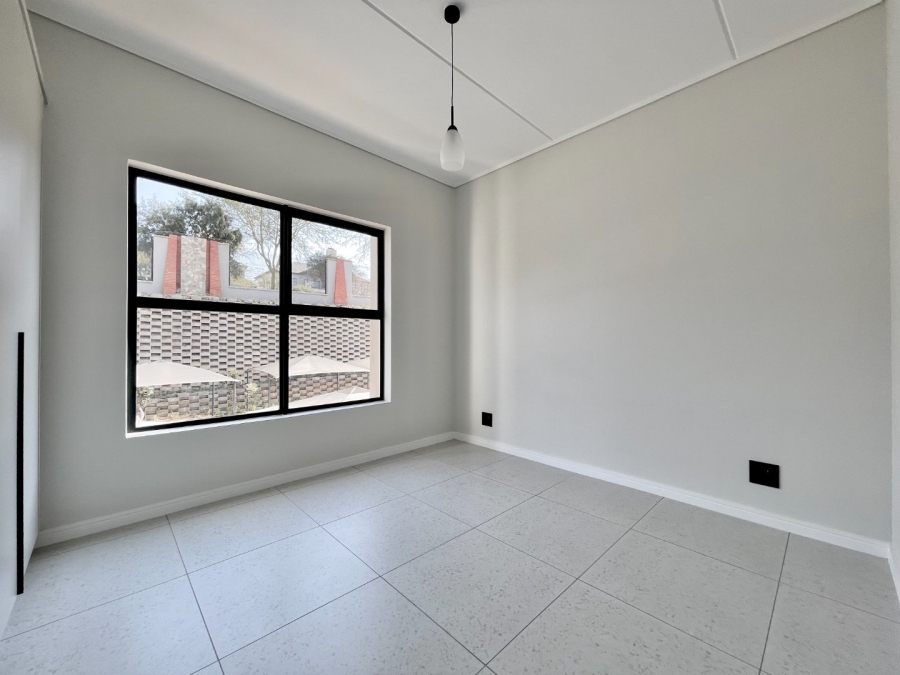 To Let 3 Bedroom Property for Rent in The Polofields Gauteng
