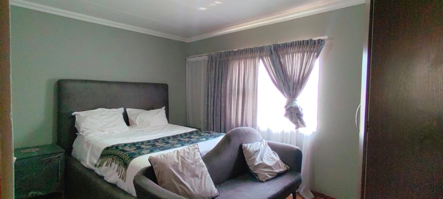 To Let 6 Bedroom Property for Rent in Vanderbijlpark SE 8 Gauteng