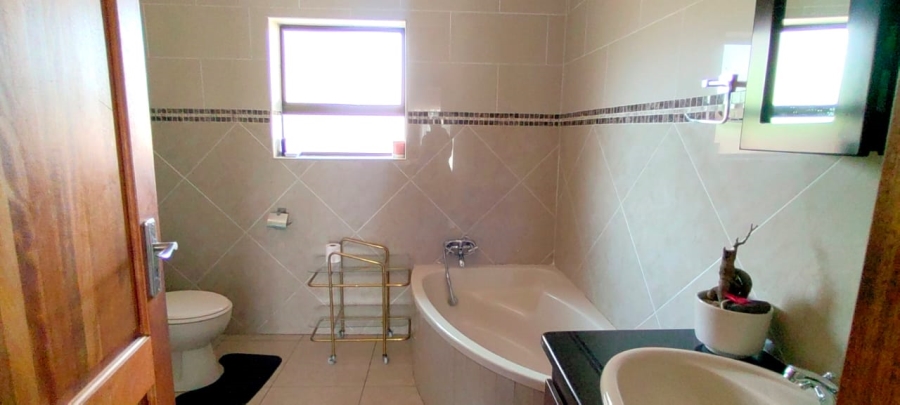 To Let 6 Bedroom Property for Rent in Vanderbijlpark SE 8 Gauteng