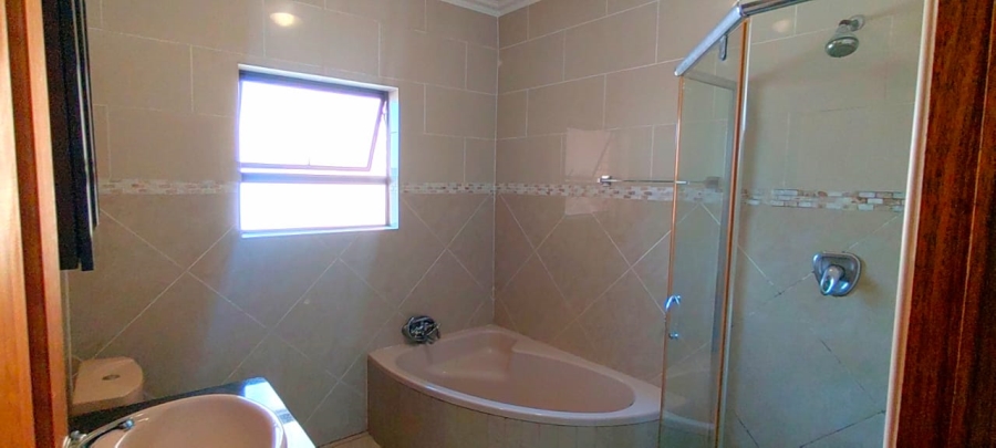 To Let 6 Bedroom Property for Rent in Vanderbijlpark SE 8 Gauteng