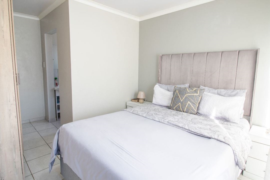 3 Bedroom Property for Sale in Kenleaf Gauteng