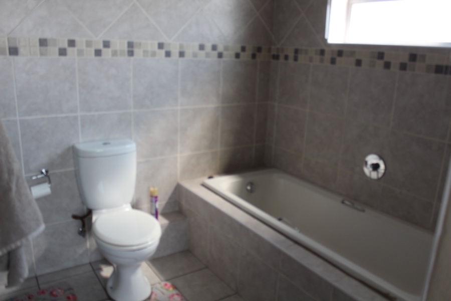 3 Bedroom Property for Sale in Riverspray Lifestyle Estate Gauteng