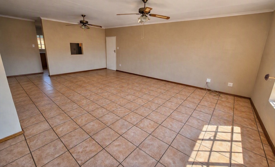 2 Bedroom Property for Sale in Faerie Glen Gauteng