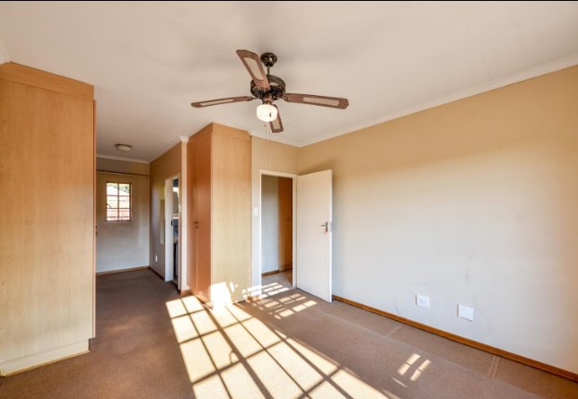 2 Bedroom Property for Sale in Faerie Glen Gauteng