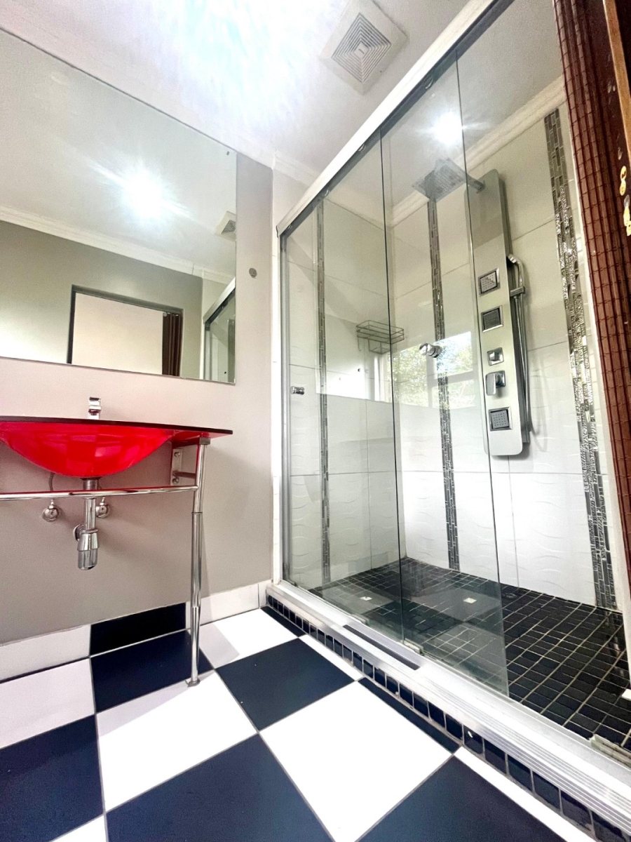 To Let 1 Bedroom Property for Rent in Vorna Valley Gauteng