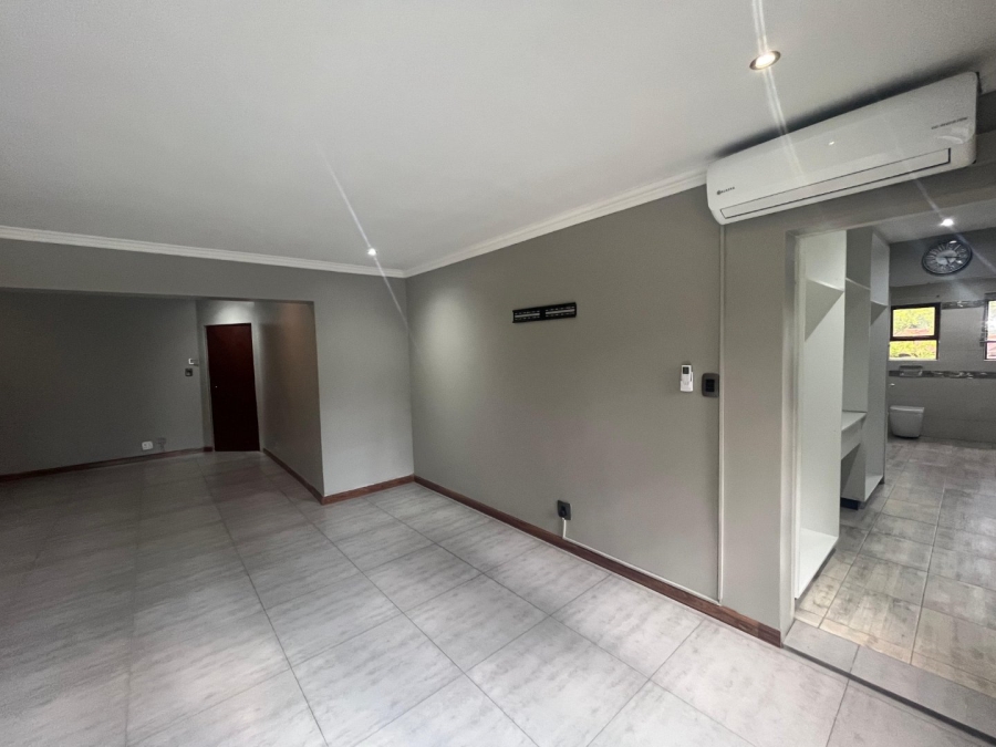 3 Bedroom Property for Sale in Vorna Valley Gauteng