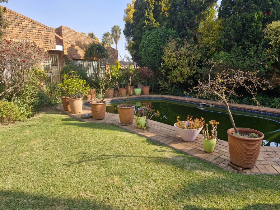 4 Bedroom Property for Sale in Sunward Park Gauteng