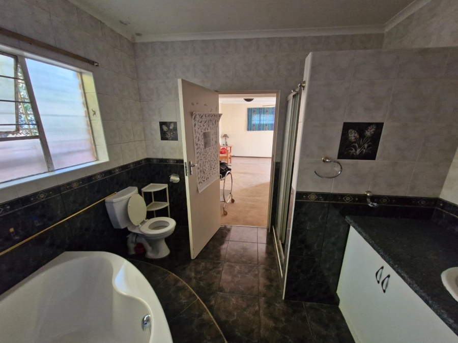4 Bedroom Property for Sale in Sunward Park Gauteng