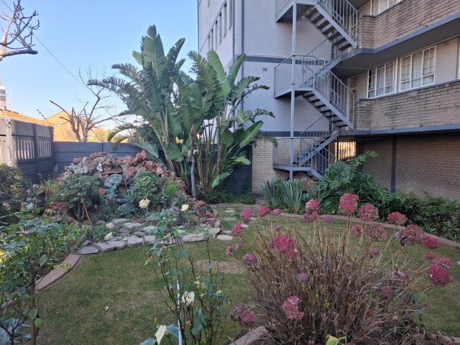 2 Bedroom Property for Sale in Edenvale Central Gauteng