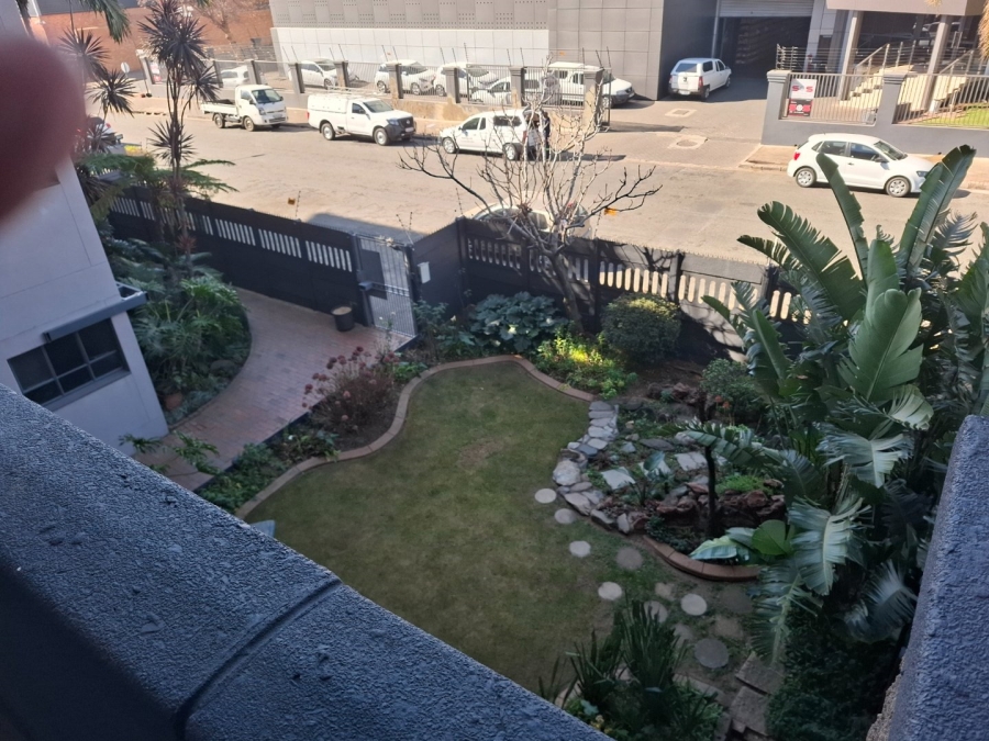 2 Bedroom Property for Sale in Edenvale Central Gauteng