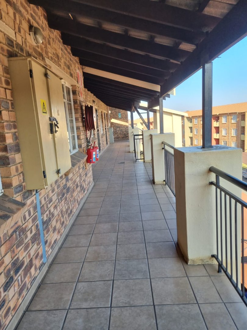 2 Bedroom Property for Sale in Comet Gauteng