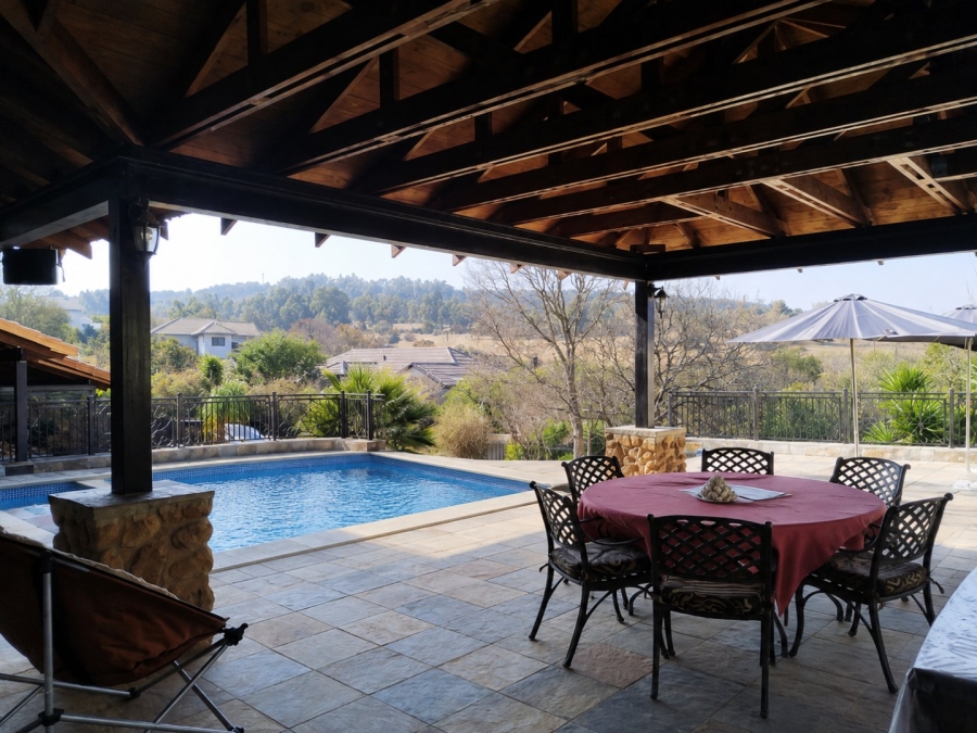 4 Bedroom Property for Sale in Zwavelpoort Gauteng