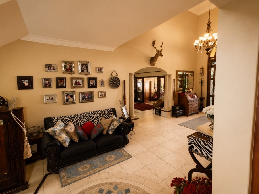 4 Bedroom Property for Sale in Zwavelpoort Gauteng
