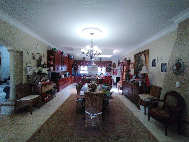 4 Bedroom Property for Sale in Zwavelpoort Gauteng