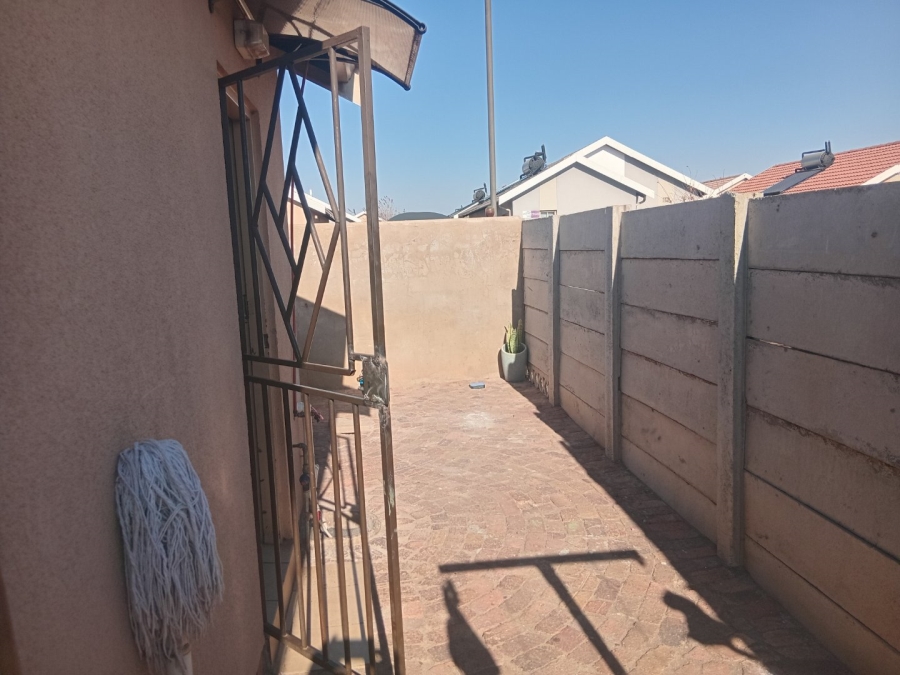 3 Bedroom Property for Sale in Sky City Gauteng
