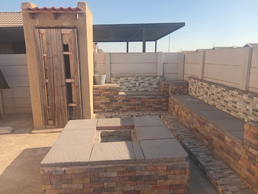 3 Bedroom Property for Sale in Sky City Gauteng