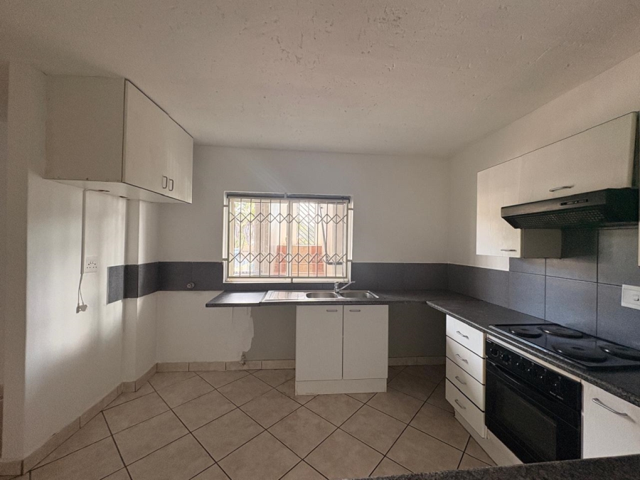 2 Bedroom Property for Sale in Halfway Gardens Gauteng