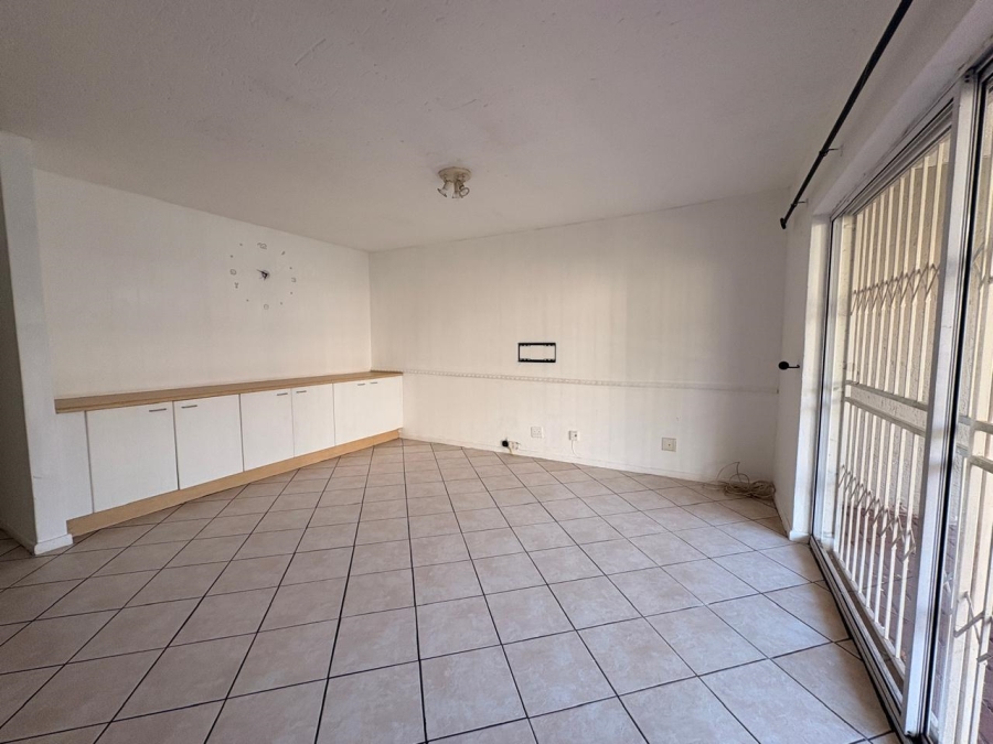 2 Bedroom Property for Sale in Halfway Gardens Gauteng