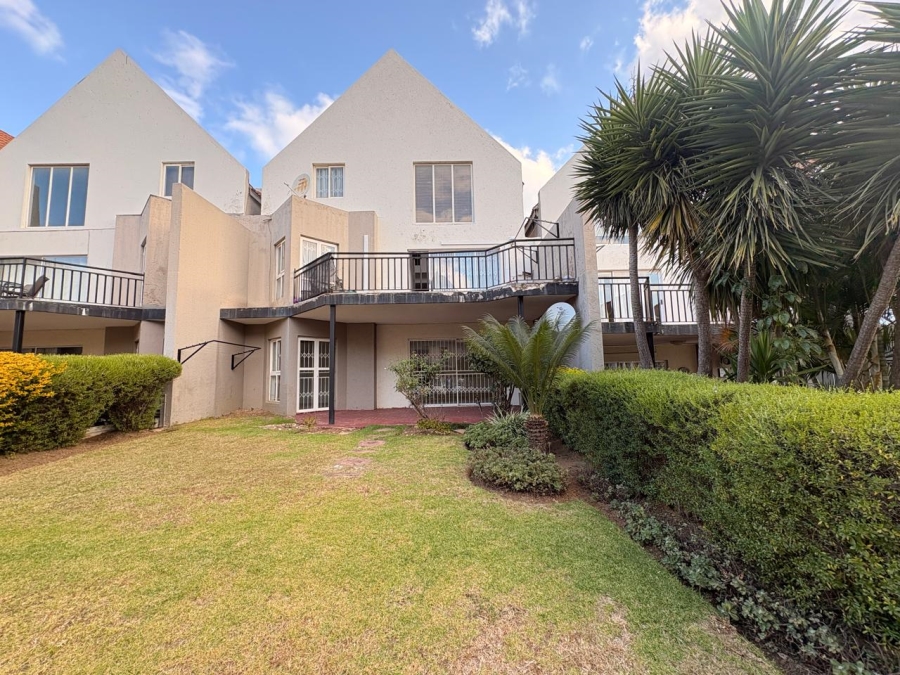 2 Bedroom Property for Sale in Halfway Gardens Gauteng