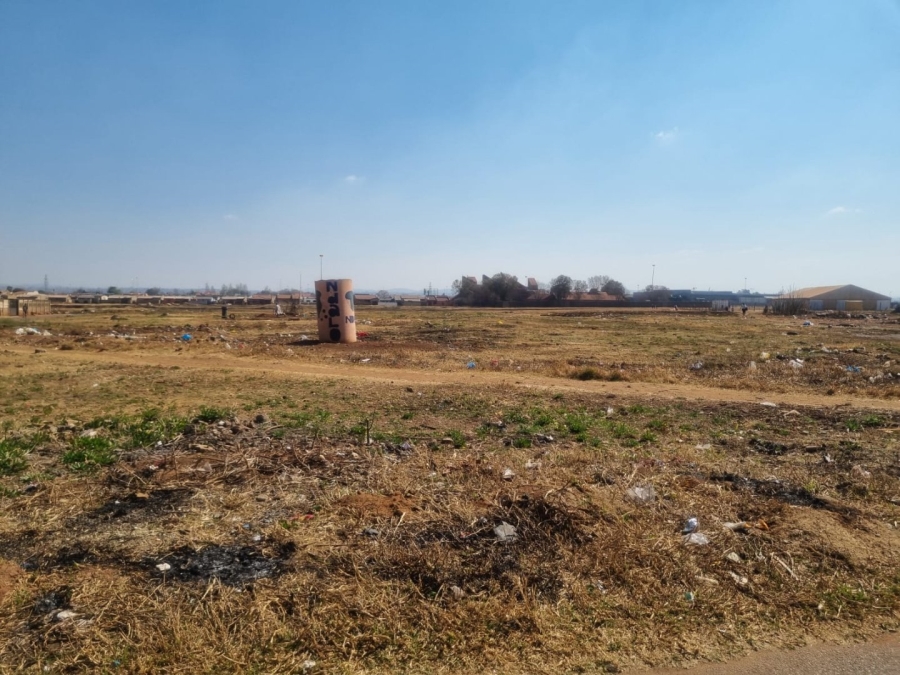 Commercial Property for Sale in Nguni Section Gauteng