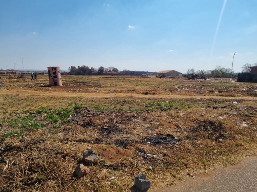 Commercial Property for Sale in Nguni Section Gauteng