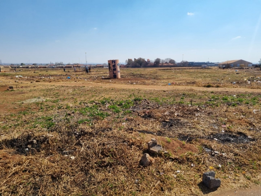 Commercial Property for Sale in Nguni Section Gauteng