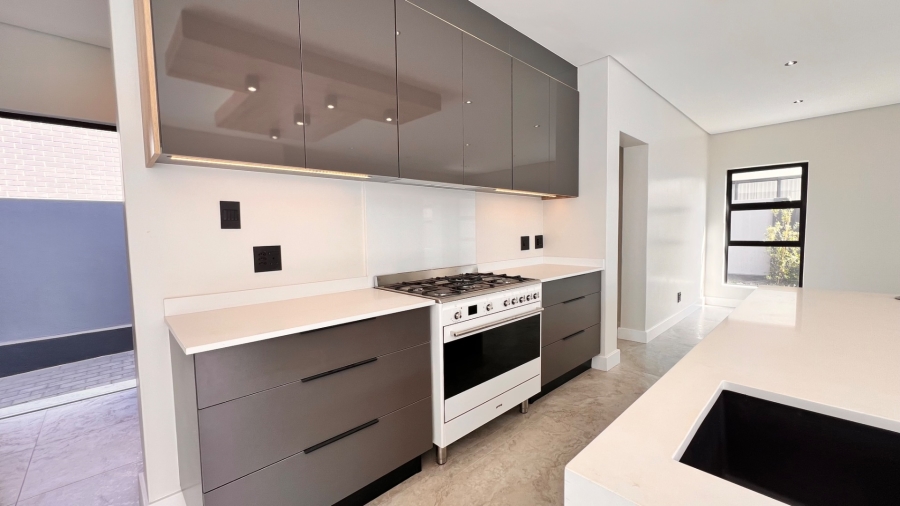4 Bedroom Property for Sale in Fountainbrook Estate Gauteng